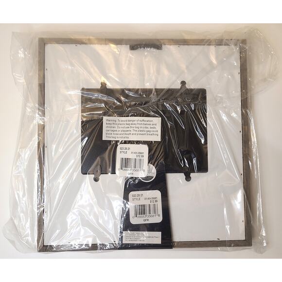 Frame Wood Gray 4x6 Friends Are The Family We Choose For Ourselves New - Picture 2 of 3